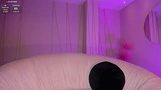 BellaCarteer  online show from February 2025 05:55:02 PM