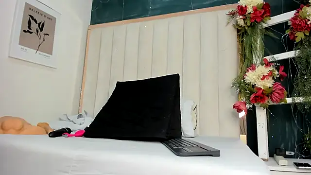 africa holmes online show from November 2025 02:54:02 AM