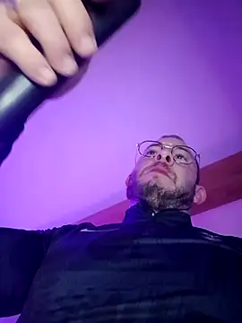 Snapshot of jourdinio13 chatting on March 2025 08:27:02 PM jourdinio13 online show from March 2025 08:27:02 PM