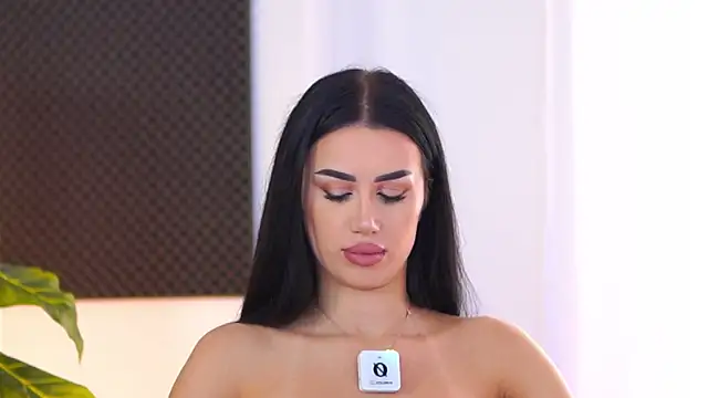 Jenna Day online show from October 2025 09:10:01 AM