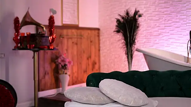 Jenna Day online show from April 2026 06:38:01 AM