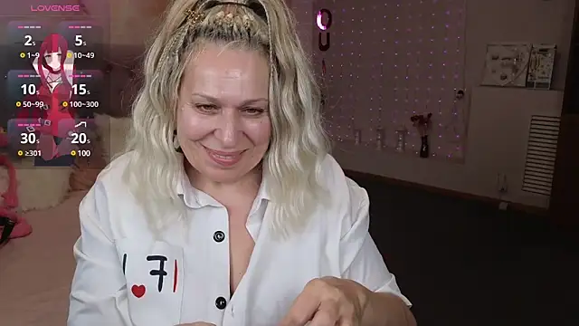 Penelope Pinky online show from February 2025 05:40:02 PM