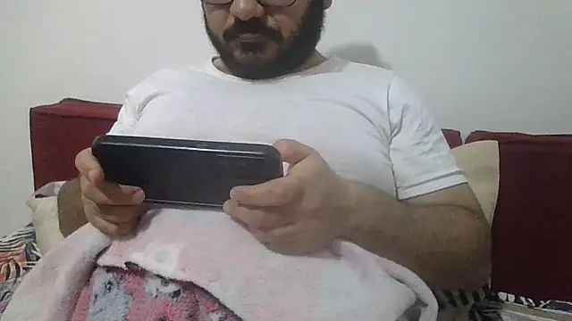 UrfavSlaveBitch online show from March 2026 06:23:02 PM