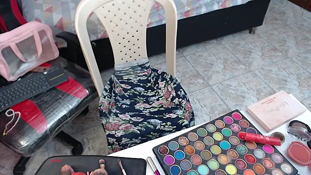 Snapshot of CassandraBaby_ chatting on January 2025 02:31:02 PM CassandraBaby online show from January 2025 02:31:02 PM