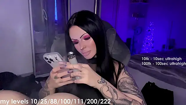  xxtina online show from January 2026 01:15:02 PM