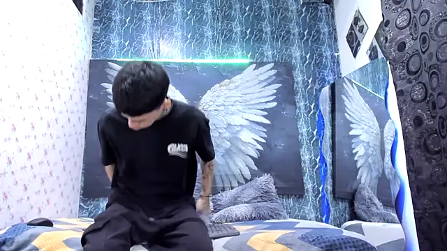 exotic hot couple online show from March 2026 10:00:02 PM