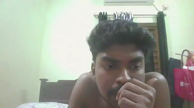 Snapshot of funcracker chatting on February 2025 01:44:01 PM funcracker online show from February 2025 01:44:01 PM