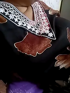 sunita-doll online show from December 2025 10:11:02 AM