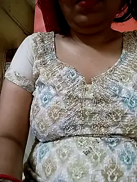 Snapshot of sunita-doll chatting on March 2026 01:43:02 AM sunita-doll online show from March 2026 01:43:02 AM