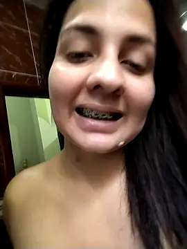 Gabyaria2000 online show from February 2026 07:21:02 PM