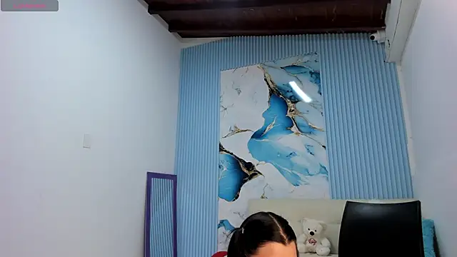 Danniela18  online show from March 2025 04:03:02 PM