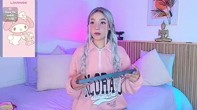 EmmaJhonnsson online show from February 2025 08:44:01 PM