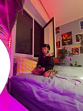 littlewitchxoxo online show from December 2024 08:37:02 PM