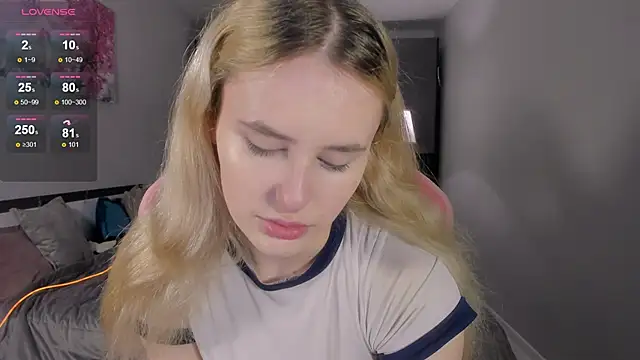 Molly Toads online show from January 2025 06:12:02 PM