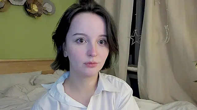 bumble bee online show from February 2026 05:58:01 PM