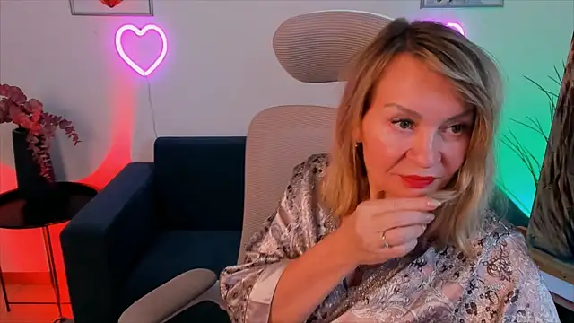 RosalindaFortuna online show from January 2025 02:46:01 PM