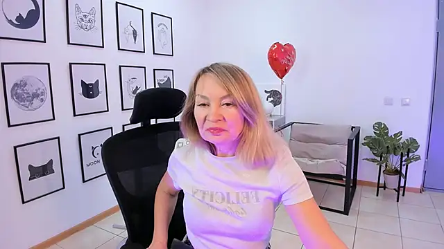 RosalindaFortuna online show from February 2025 11:11:02 AM