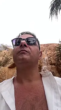 Snapshot of SecretlyDD chatting on January 2026 09:34:02 AM SecretlyDD online show from January 2026 09:34:02 AM