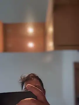 Snapshot of SecretlyDD chatting on February 2026 02:10:02 PM SecretlyDD online show from February 2026 02:10:02 PM