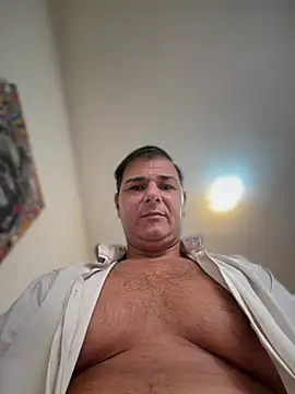 Snapshot of SecretlyDD chatting on February 2026 11:54:01 AM SecretlyDD online show from February 2026 11:54:01 AM