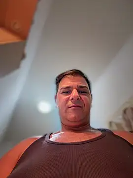 Snapshot of SecretlyDD chatting on February 2026 09:38:01 PM SecretlyDD online show from February 2026 09:38:01 PM