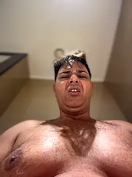 Snapshot of SecretlyDD chatting on February 2026 04:24:02 AM SecretlyDD online show from February 2026 04:24:02 AM