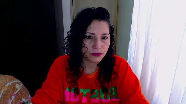 arianna ros3 online show from April 2026 04:26:02 PM