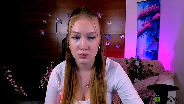 Snapshot of playful_sophie chatting on January 2025 02:36:02 PM playful sophie online show from January 2025 02:36:02 PM