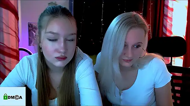 Snapshot of playful_sophie chatting on January 2025 11:22:02 AM playful sophie online show from January 2025 11:22:02 AM