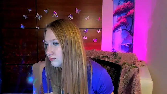 Snapshot of playful_sophie chatting on January 2025 04:04:01 AM playful sophie online show from January 2025 04:04:01 AM