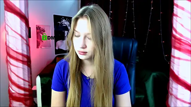Snapshot of playful_sophie chatting on January 2025 11:48:01 AM playful sophie online show from January 2025 11:48:01 AM