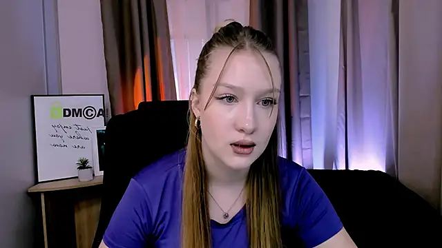 Snapshot of playful_sophie chatting on January 2025 10:40:01 AM playful sophie online show from January 2025 10:40:01 AM
