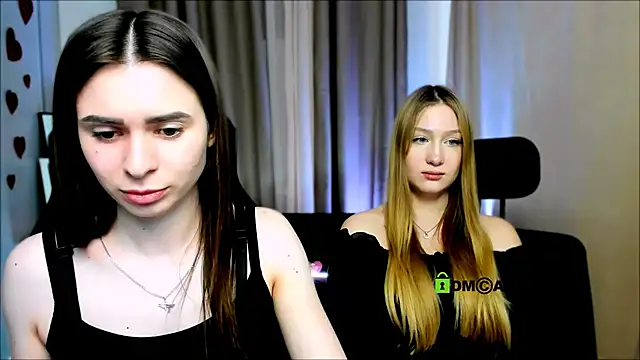 Snapshot of playful_sophie chatting on February 2025 05:10:02 PM playful sophie online show from February 2025 05:10:02 PM