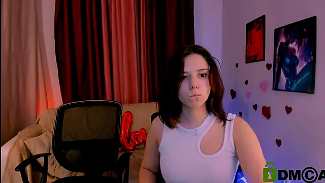 Snapshot of playful_sophie chatting on February 2025 02:26:01 AM playful sophie online show from February 2025 02:26:01 AM