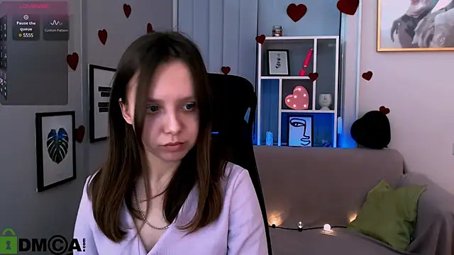 Snapshot of playful_sophie chatting on February 2025 01:47:02 PM playful sophie online show from February 2025 01:47:02 PM