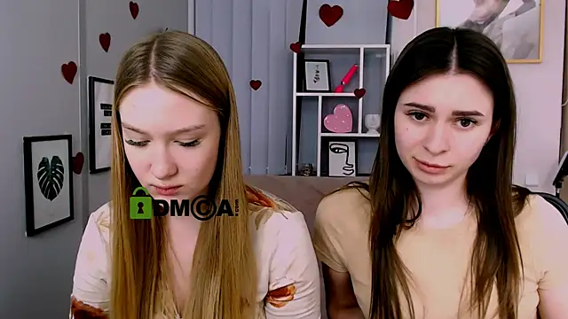 Snapshot of playful_sophie chatting on March 2025 01:39:02 PM playful sophie online show from March 2025 01:39:02 PM