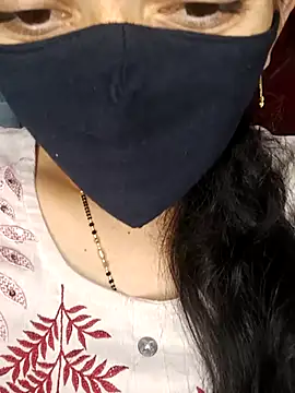 Snapshot of Telugu_Cute_Angel chatting on February 2025 08:15:01 PM Telugu Cute Angel online show from February 2025 08:15:01 PM