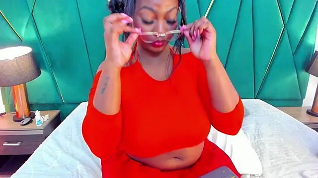 Tamara Myller online show from March 2025 03:36:02 PM