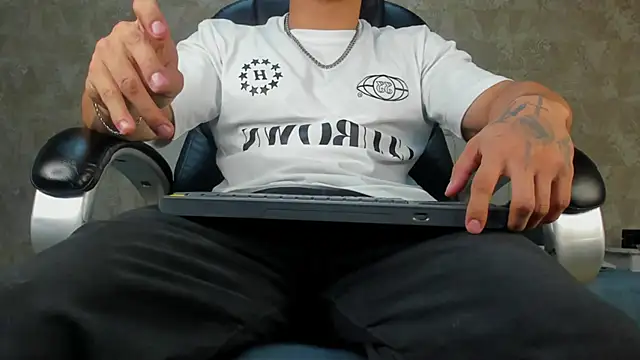 jeicob gagnon online show from September 2025 12:21:01 AM