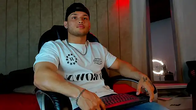 jeicob gagnon online show from September 2025 05:45:02 AM