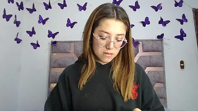 Anny Fox- online show from December 2025 04:30:02 AM