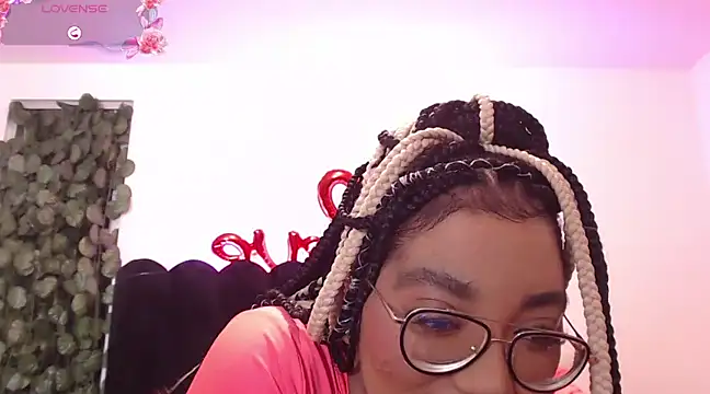 AmyBriiggs online show from March 2025 05:00:02 AM