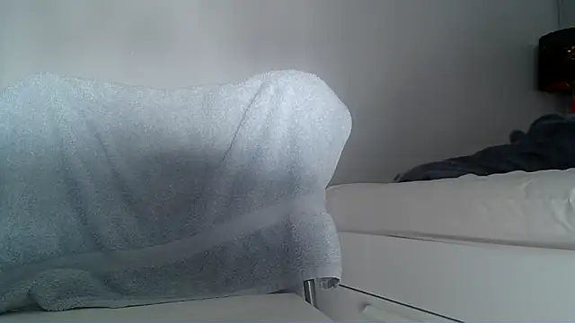 Snapshot of teek1234_1 chatting on January 2025 05:42:02 PM teek1234 1 online show from January 2025 05:42:02 PM