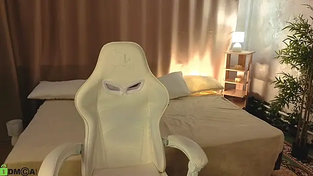 Cheryl  Brown online show from April 2026 01:29:02 AM