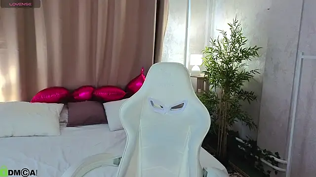 Snapshot of Cheryl__Brown chatting on May 2026 01:00:01 AM Cheryl Brown online show from May 2026 01:00:01 AM