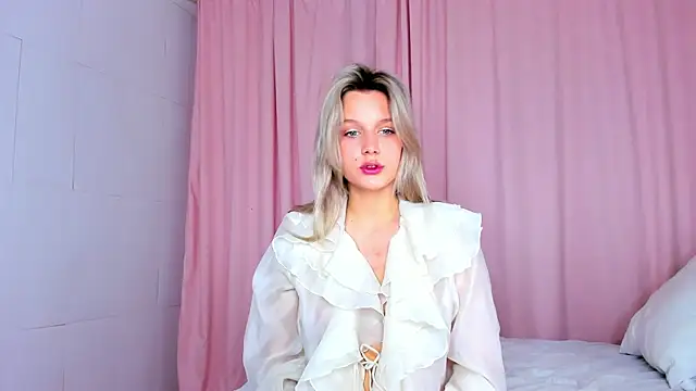 MeowthLilu online show from October 2025 02:12:01 AM