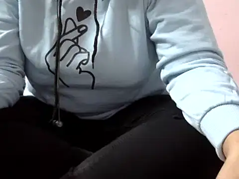 Housewife12 online show from February 2025 10:41:01 AM