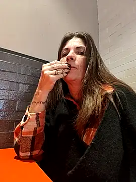 Snapshot of sansan2411 chatting on November 2025 01:11:01 PM sansan2411 online show from November 2025 01:11:01 PM