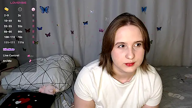 Phantommira online show from November 2025 01:33:01 PM