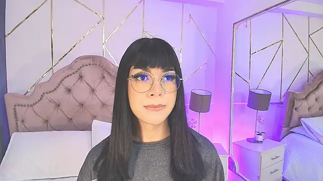 Snapshot of RoseCassie chatting on January 2025 12:40:02 PM RoseCassie online show from January 2025 12:40:02 PM